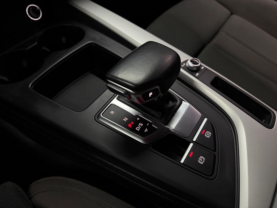 Audi A4 40 TFSi S-line Prestige Tour plus Avant S-tr. 5d