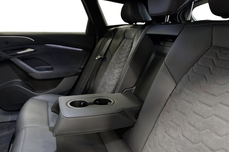 Audi A6 e-tron S-line plus performance Avant 5d