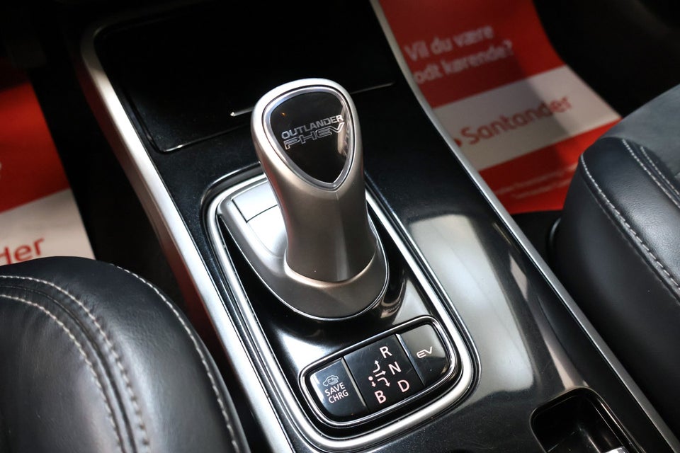 Mitsubishi Outlander 2,4 PHEV Intense CVT 4WD 5d