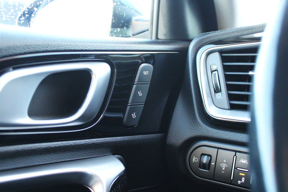 Kia Ceed 1,6 PHEV Upgrade SW DCT 5d
