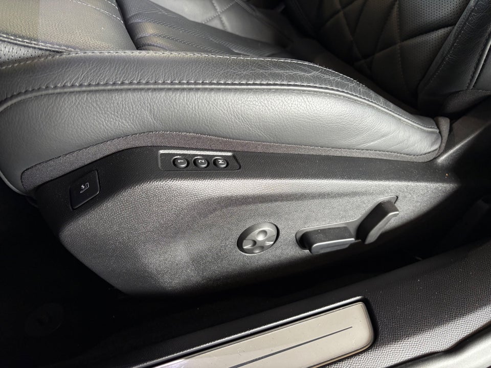 DS DS 9 1,6 E-Tense Rivoli EAT8 4d