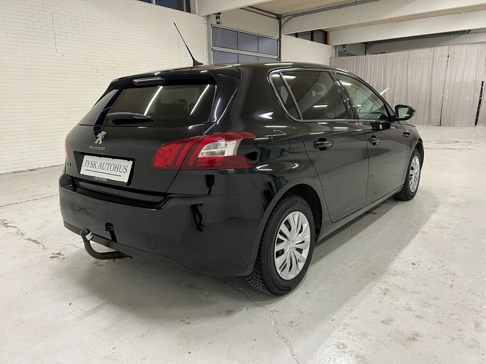 Peugeot 308 1,6 BlueHDi 120 Style 5d