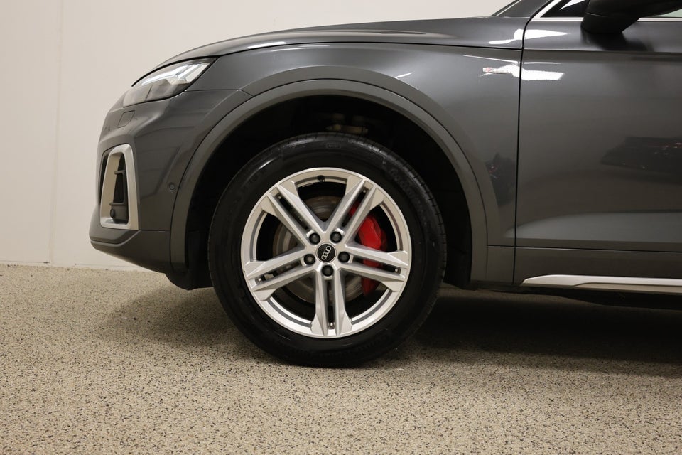 Audi Q5 50 TFSi e S-line quattro S-tr. 5d