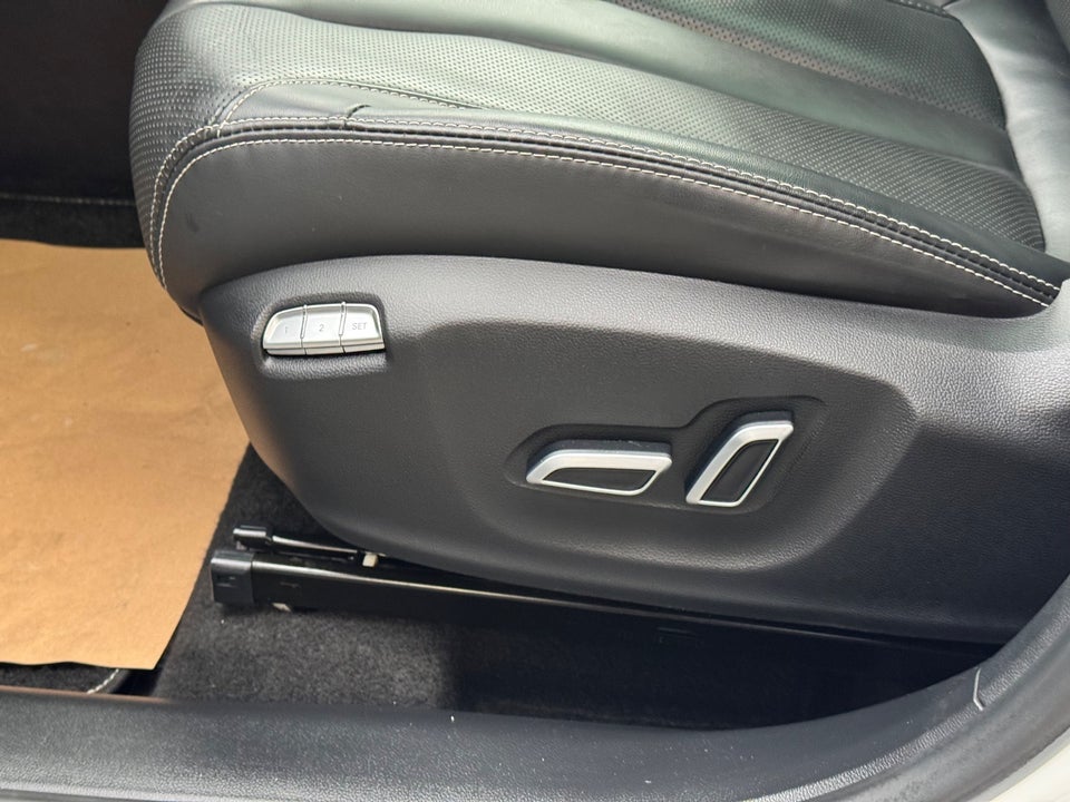 MG Marvel R Luxury 5d