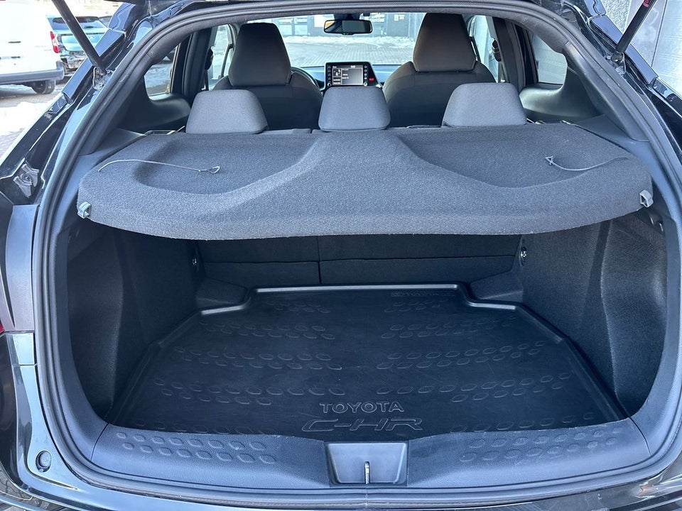 Toyota C-HR 1,8 Hybrid C-LUB Smart CVT 5d