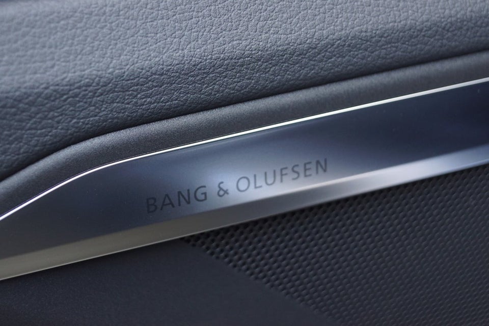 Audi e-tron S quattro 5d