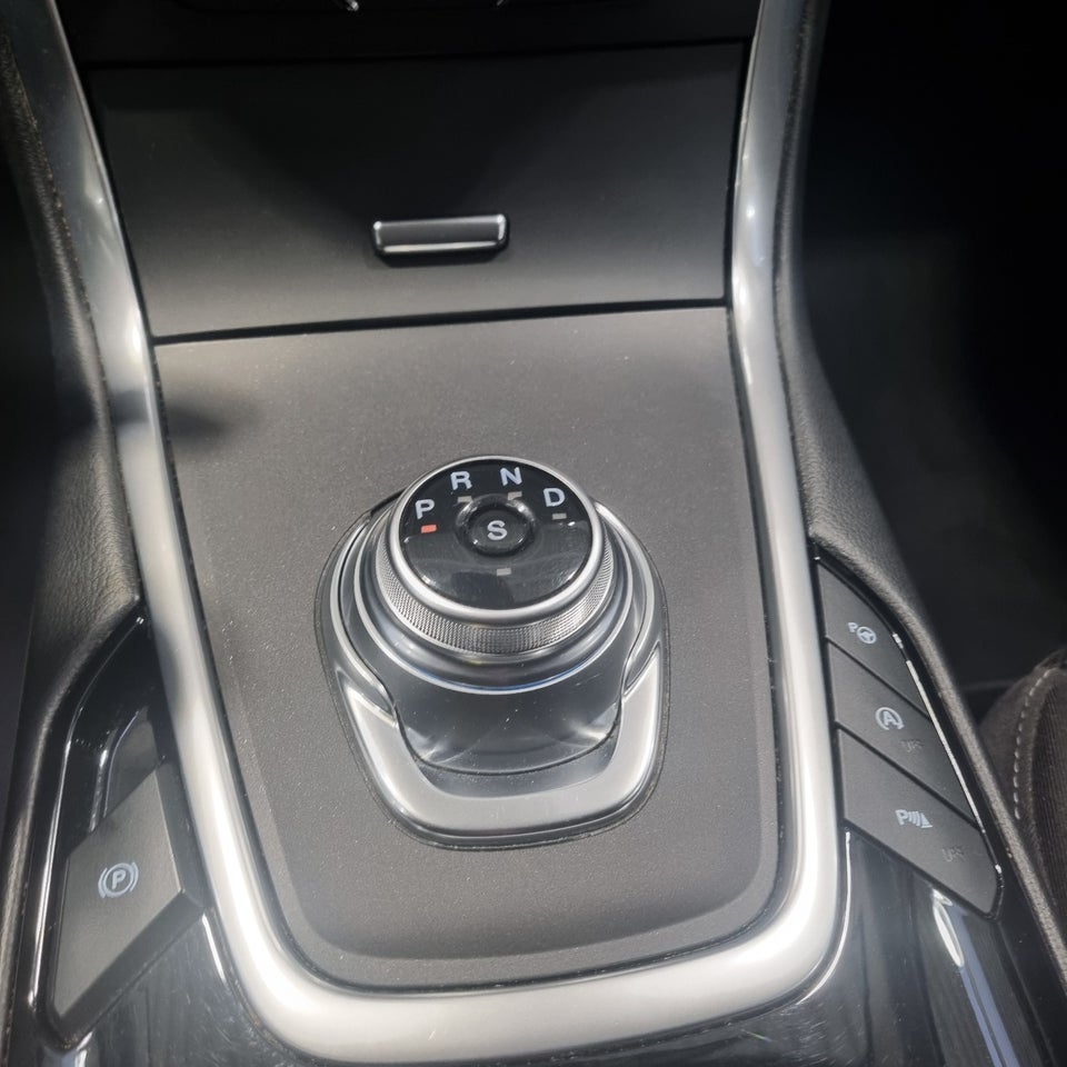 Ford S-MAX 2,0 EcoBlue Titanium aut. Van 5d