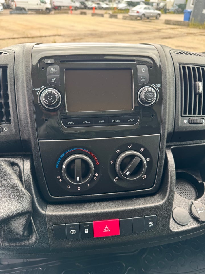 Citroën Jumper 35 2,0 BlueHDi 130 Alukasse m/lift 2d