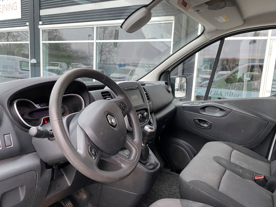 Renault Trafic T29 2,0 dCi 120 L2H1