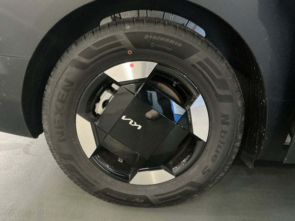 Kia PV5 71 Long Range Upgrade 5d