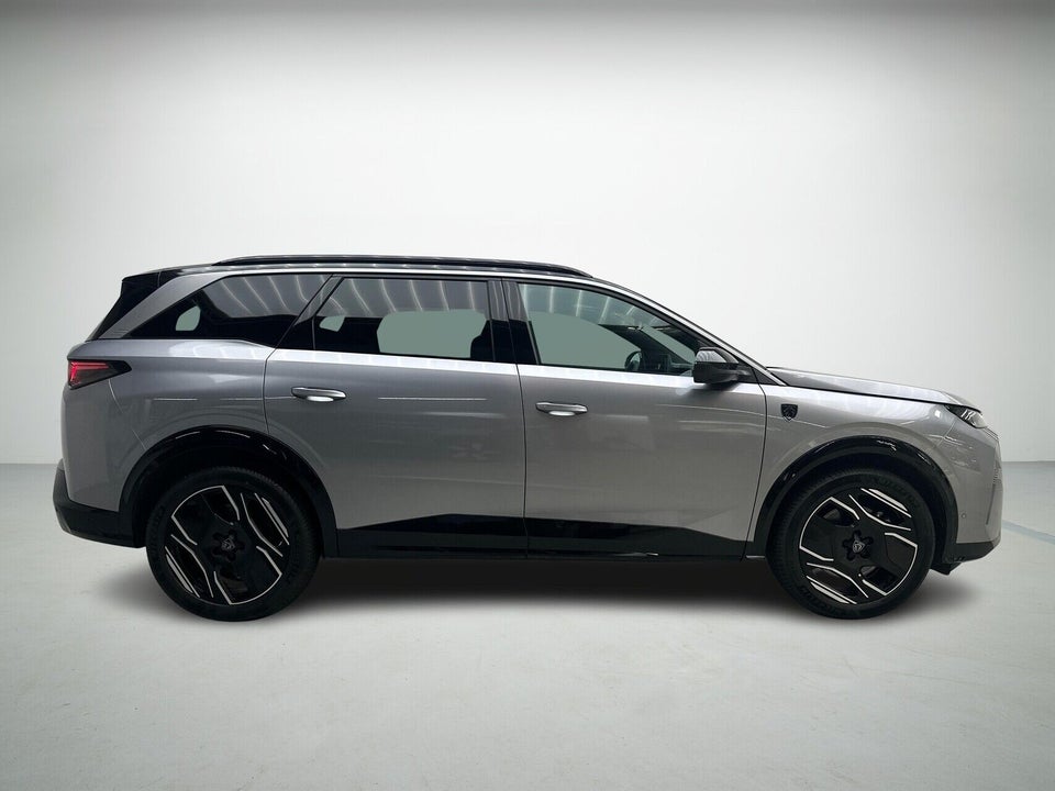 Peugeot e-5008 77 GT Pack AWD 5d