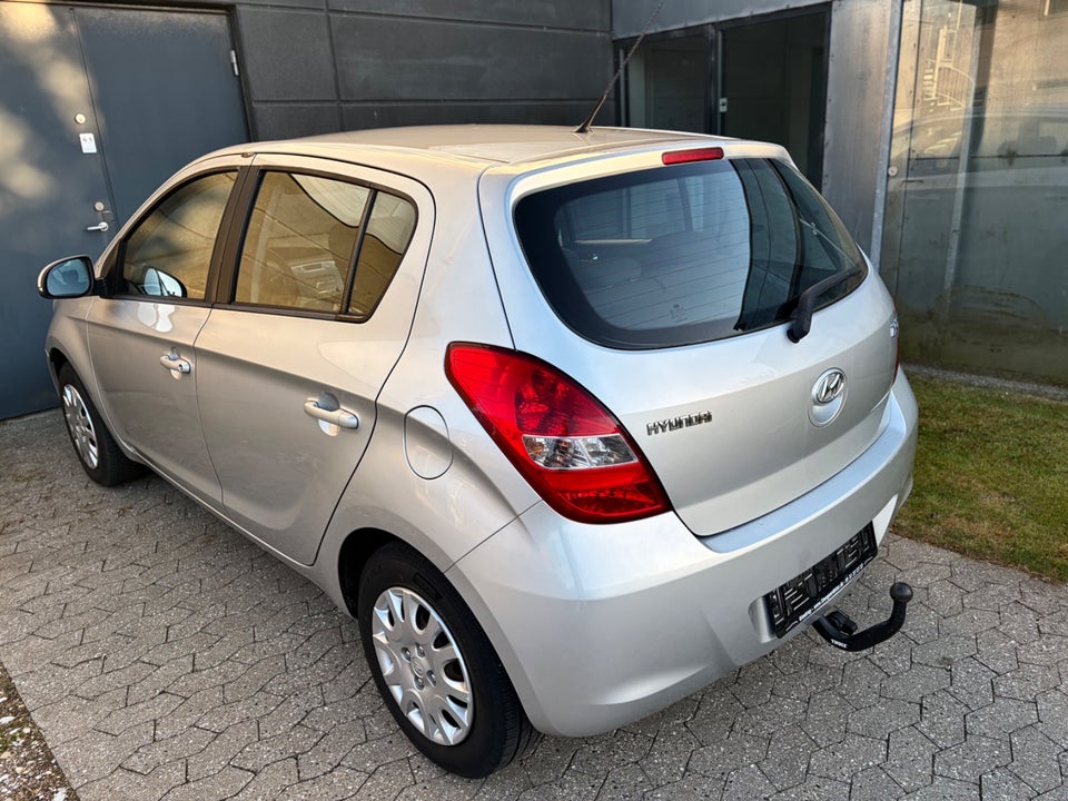 Hyundai i20 1,25 Classic 5d