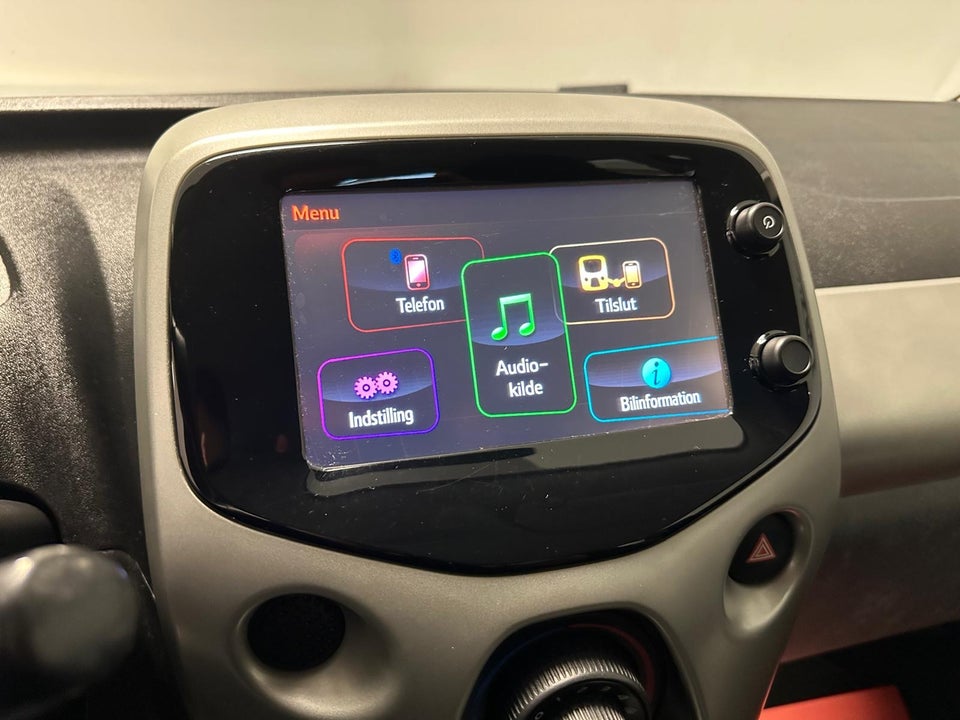 Toyota Aygo 1,0 VVT-i x-touch 5d