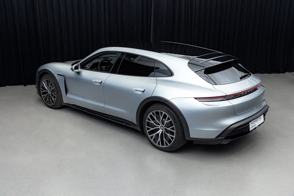 Porsche Taycan 4 Performance+ 75 Years Cross Turismo 5d