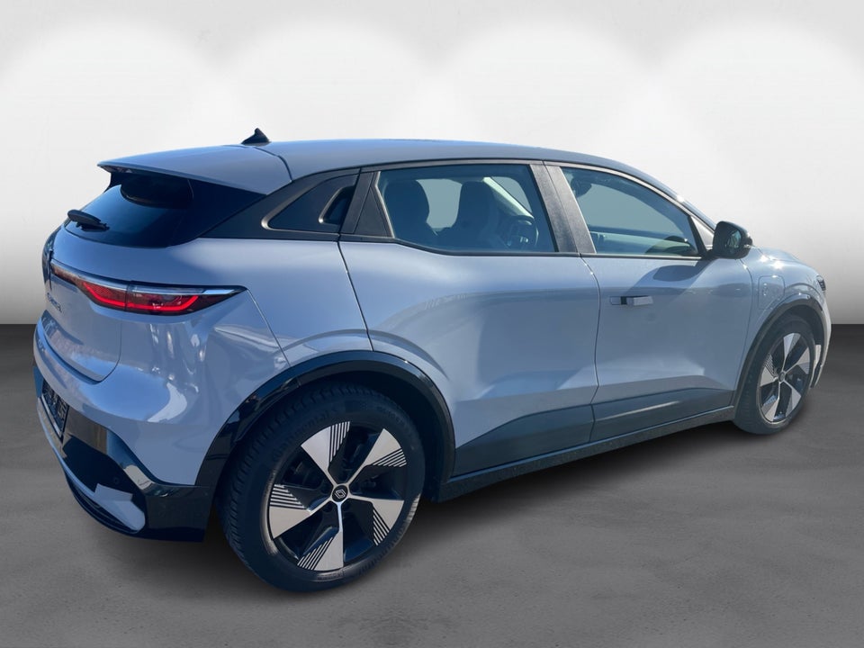 Renault Megane E-Tech 60 Equilibre 5d