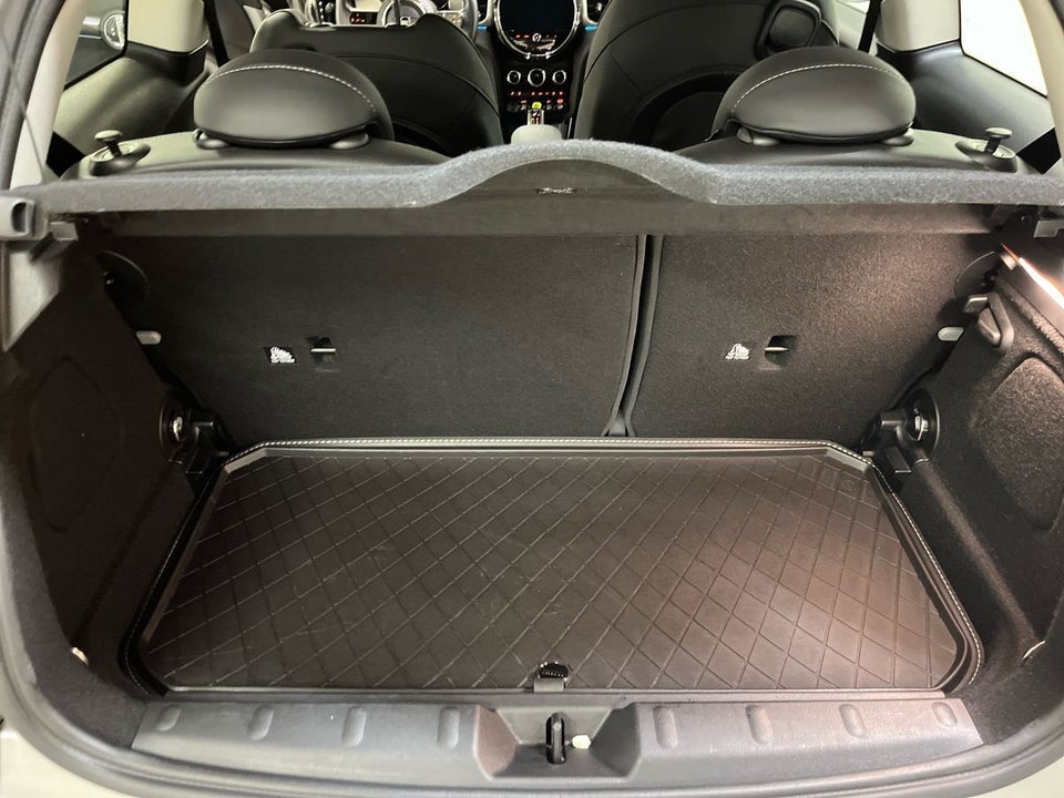 MINI Cooper SE Edition Premium Plus 3d