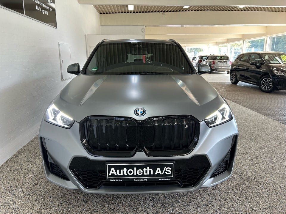 BMW iX1 xDrive30 Fully Charged M-Sport 5d