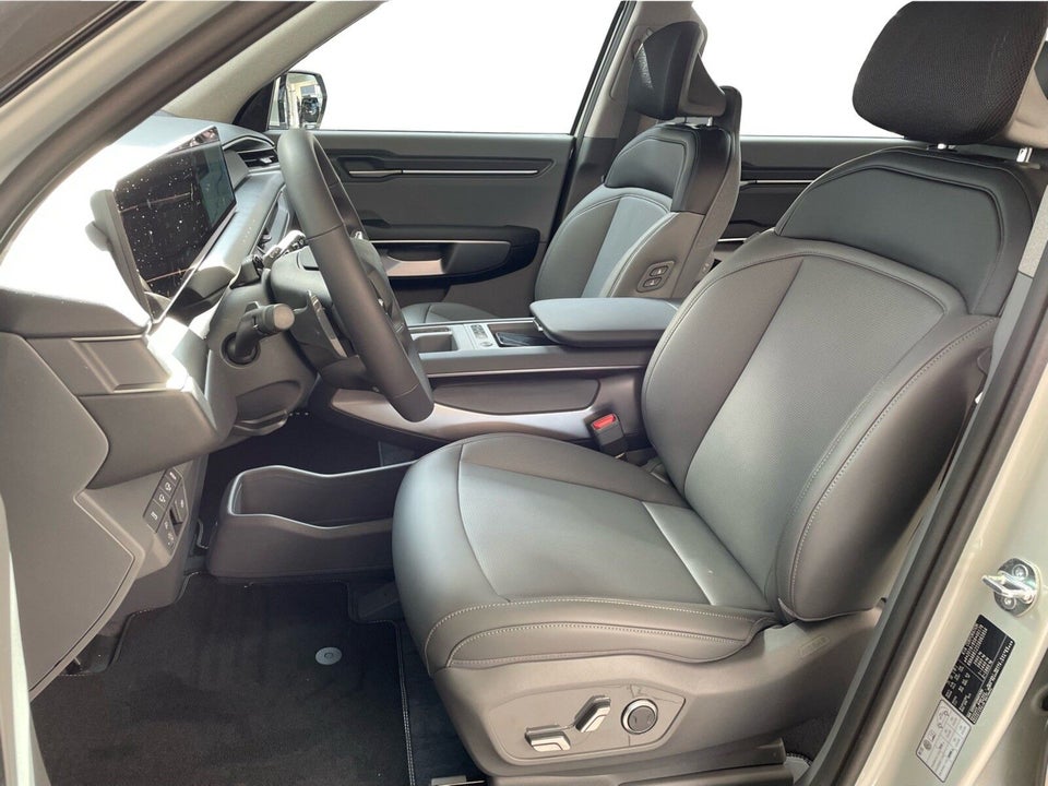 Kia EV9 76 Standard Range Upgrade RWD 7prs 5d