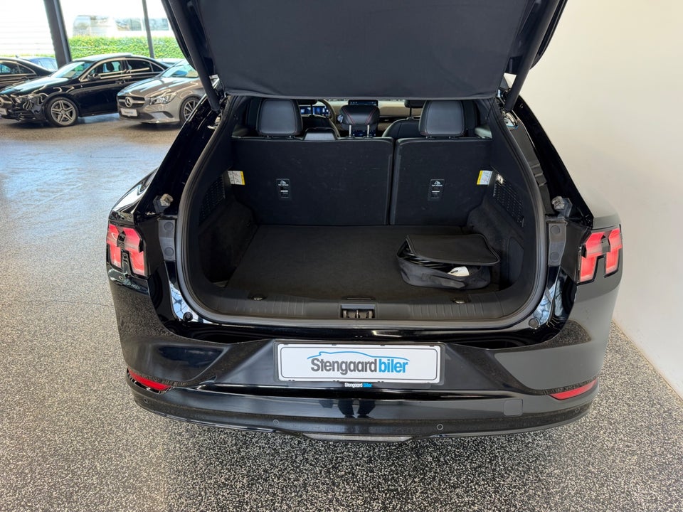 Ford Mustang Mach-E 70 Premium Standard Range AWD 5d