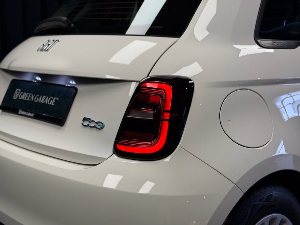 Fiat 500e 42 Icon 3d