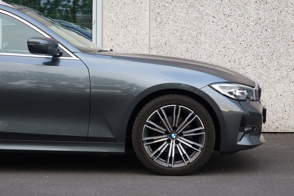 BMW 320d 2,0 Touring Connected aut. 5d