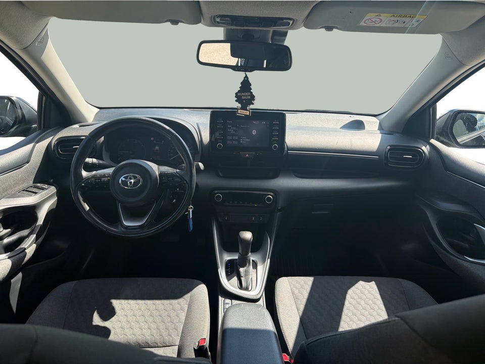 Toyota Yaris 1,5 Hybrid H3 Vision e-CVT 5d