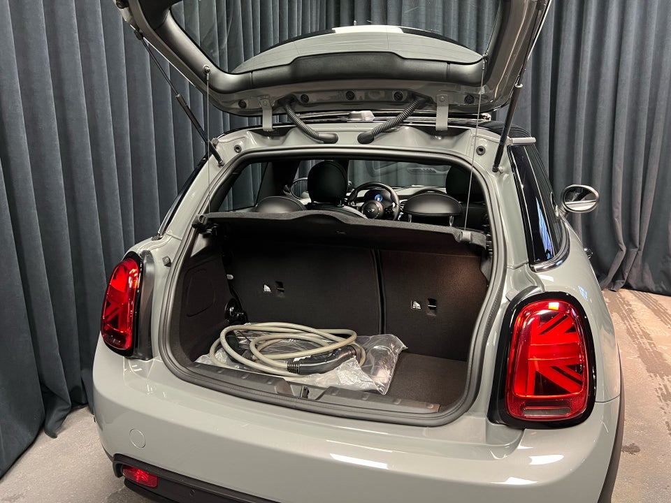 MINI Cooper SE Yours Trim 3d