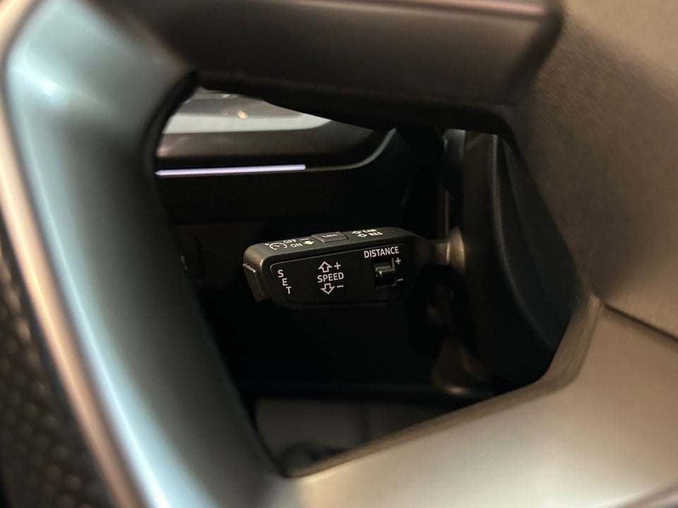 Audi Q4 e-tron 40 S-line 5d