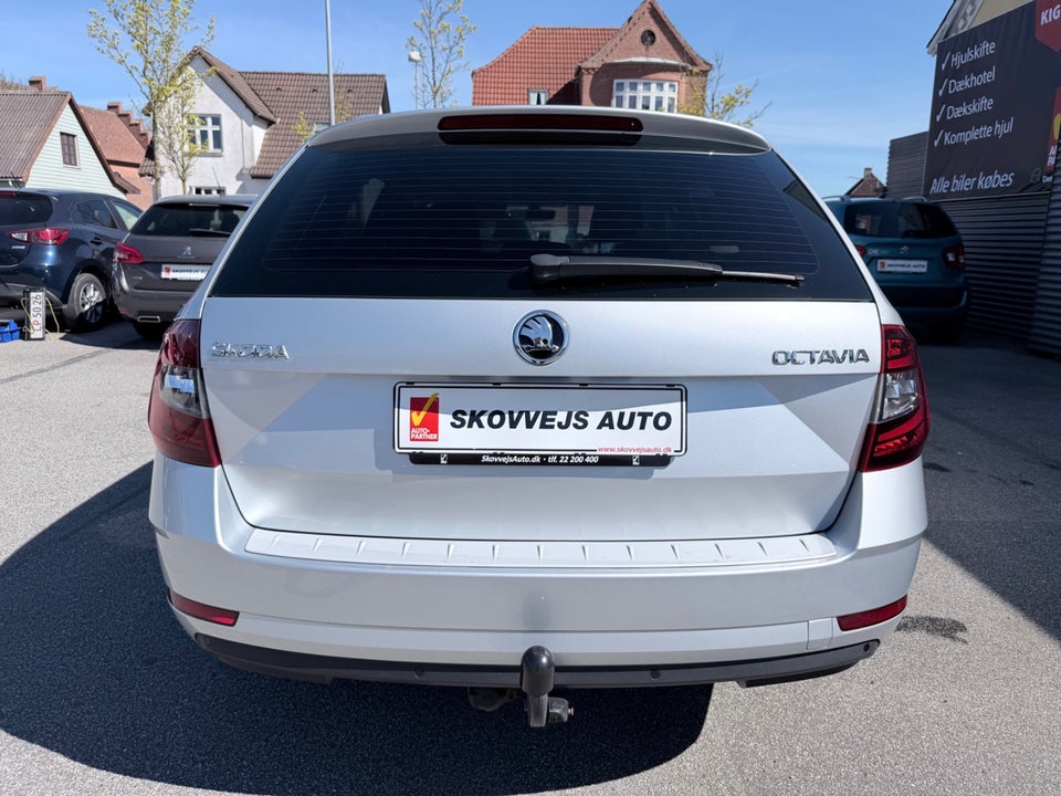 Skoda Octavia 2,0 TDi 150 Business Line+ Celebration Combi DSG 5d