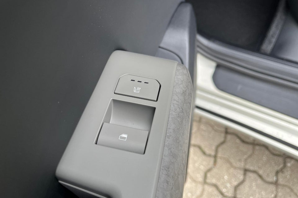 Kia EV4 81 Long Range Earth 5d
