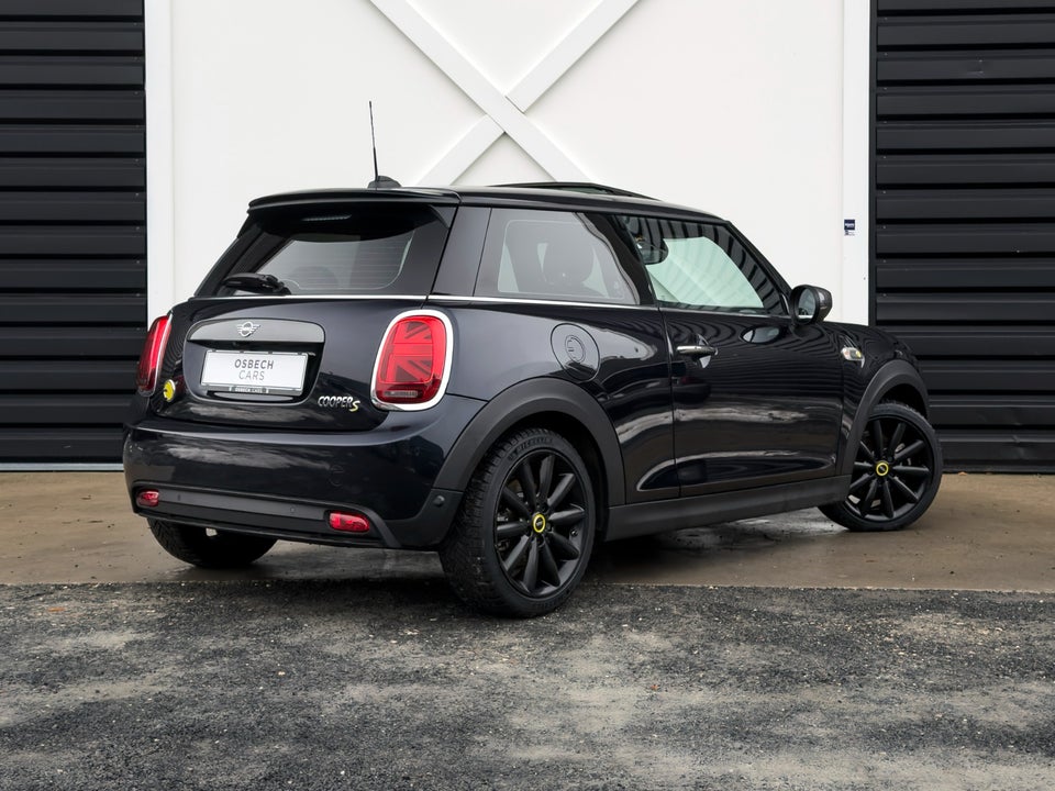 MINI Cooper SE Maximise 3d