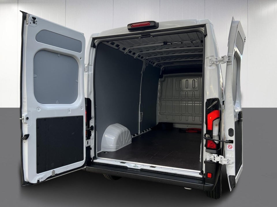 Toyota ProAce Max 110 Comfort Master Kassevogn L3H2