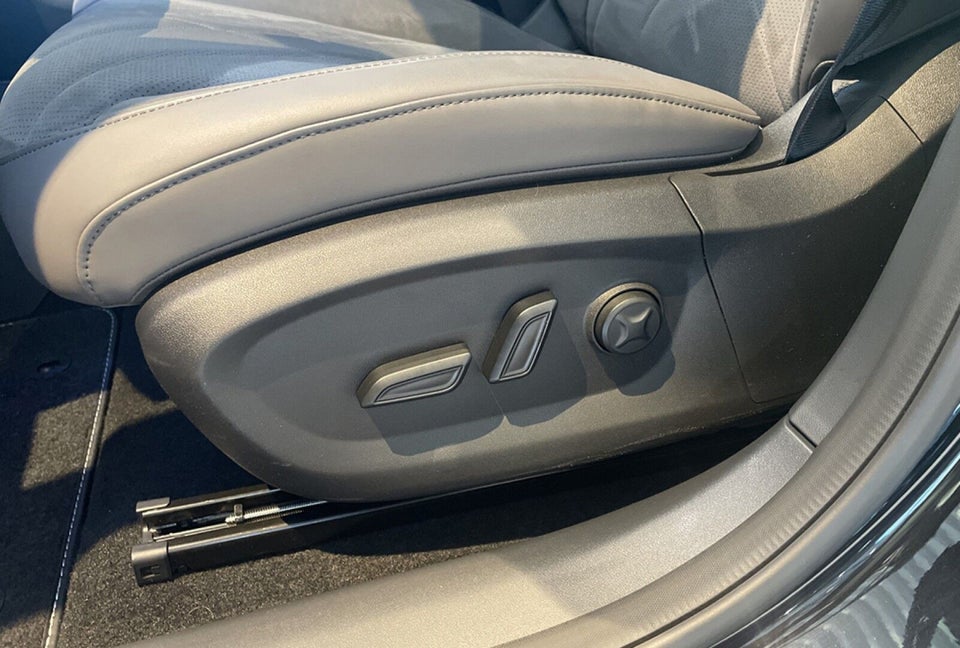 MG MGS6 77 Luxury Performance AWD 5d