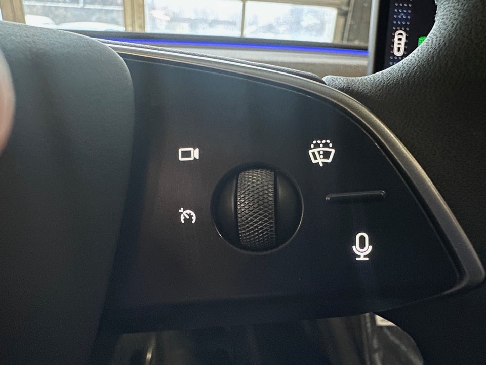 Tesla Model 3 Long Range AWD 4d