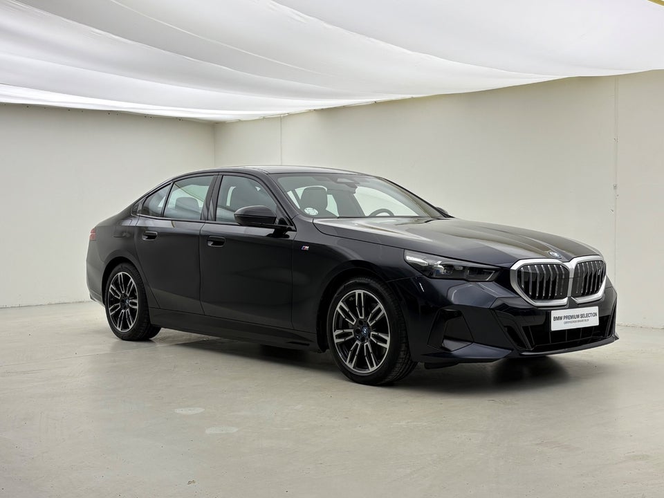 BMW i5 eDrive40 M-Sport 4d