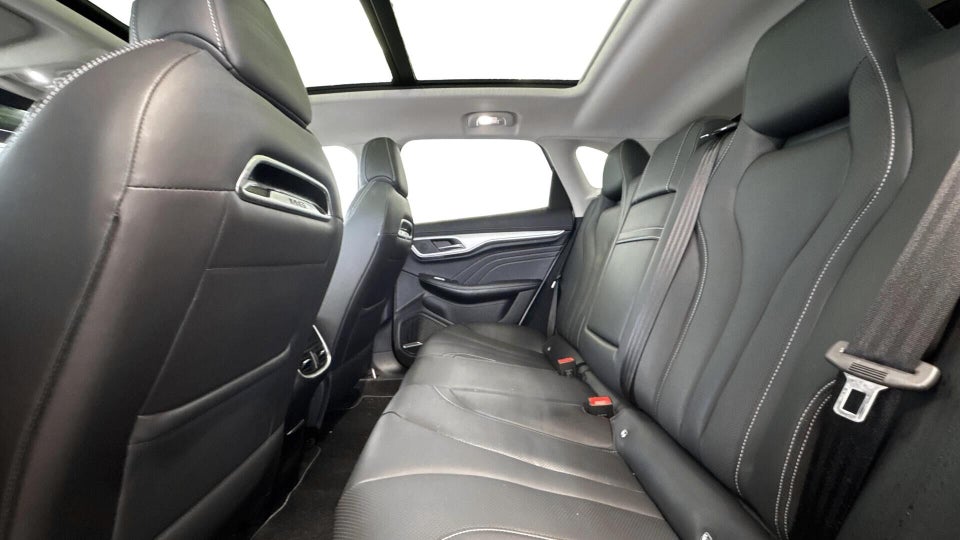 MG Marvel R Luxury 5d