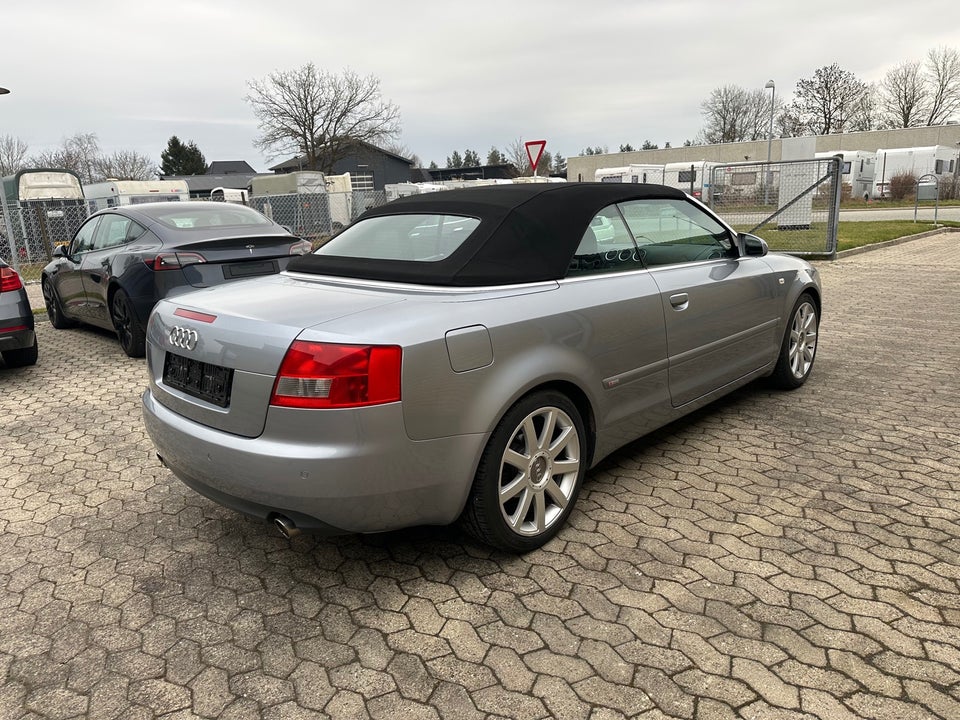 Audi A4 1,8 T 163 Cabriolet 2d