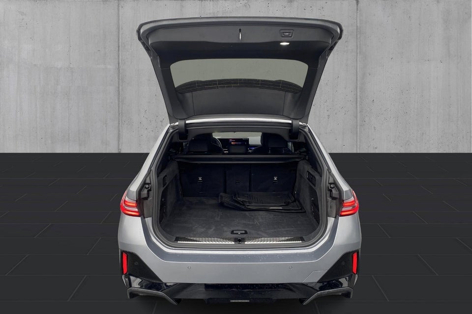BMW i5 eDrive40 M-Sport Pro 4d