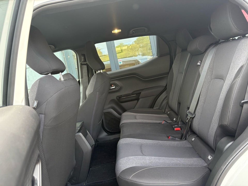 Toyota Urban Cruiser 61 Active 5d