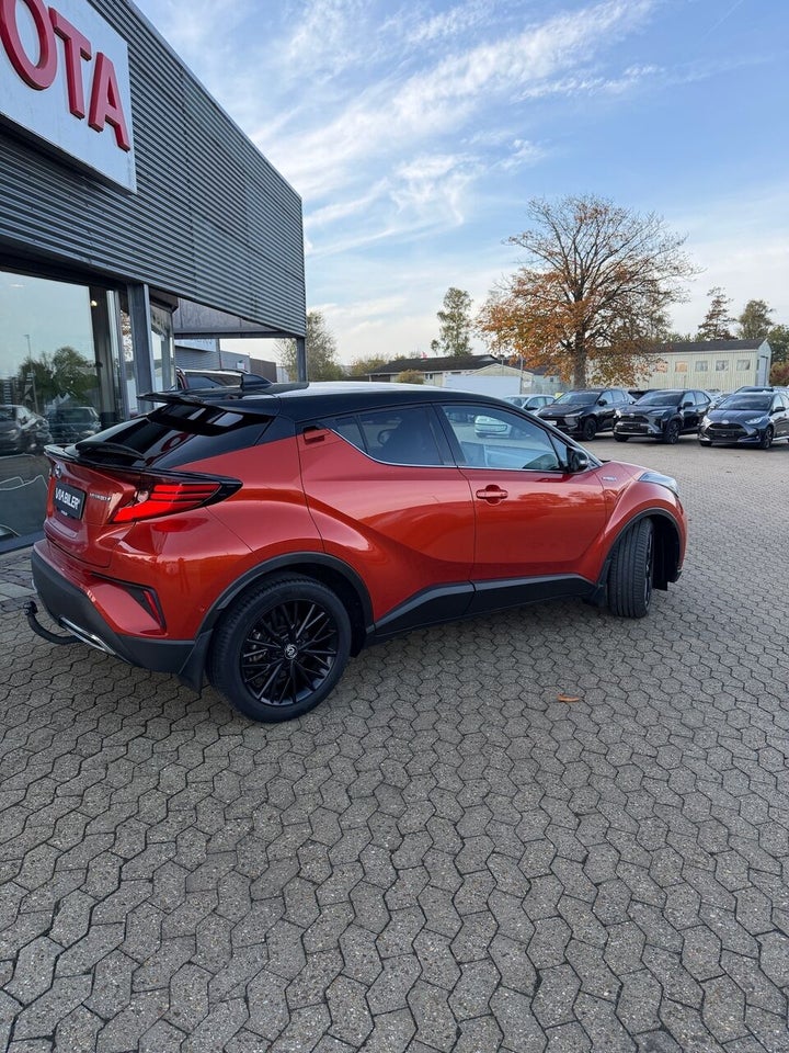 Toyota C-HR 2,0 Hybrid C-HIC Royale CVT 5d