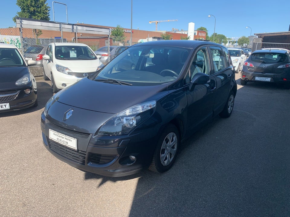 Renault Scenic III 1,6 16V Dynamique 5d