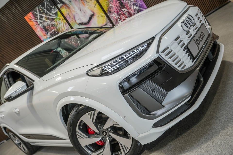 Audi Q6 e-tron S-line quattro 5d