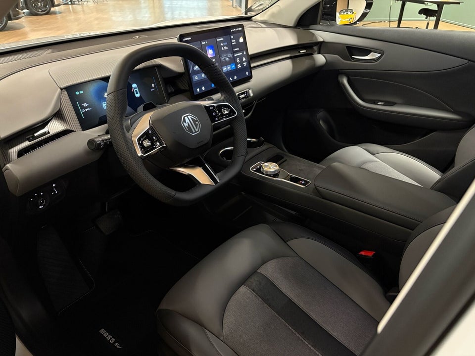 MG MGS5 64 Luxury 5d