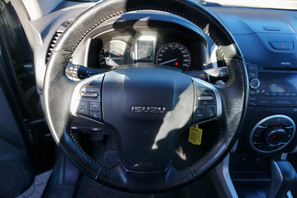 Isuzu D-Max 2,5 TD 163 Ext. Cab Exclusive aut. 2d