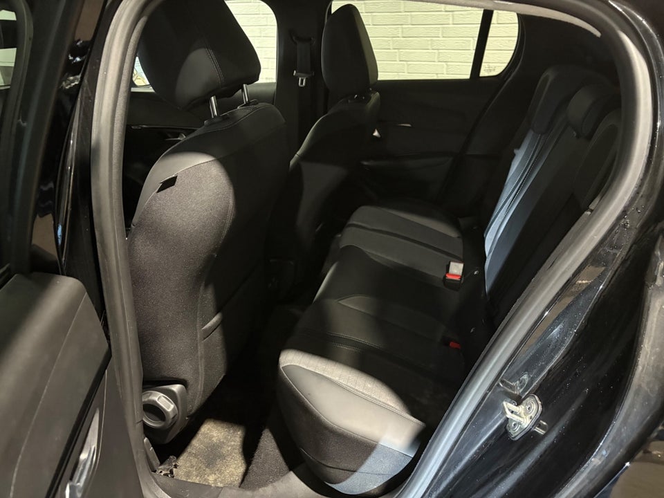 Peugeot e-208 50 Allure 5d