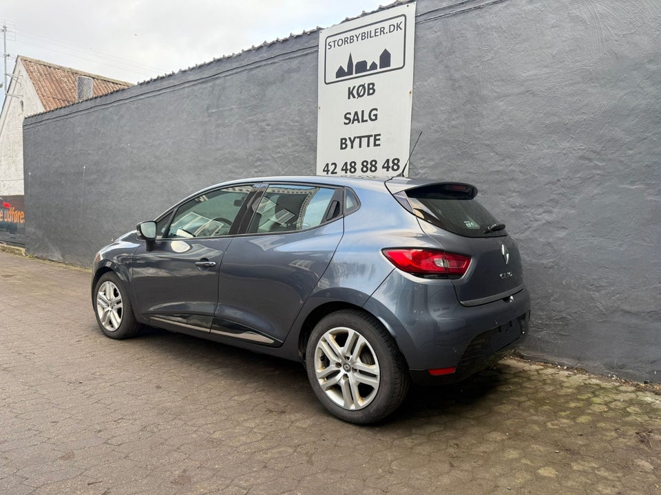 Renault Clio IV 1,5 dCi 90 Zen 5d
