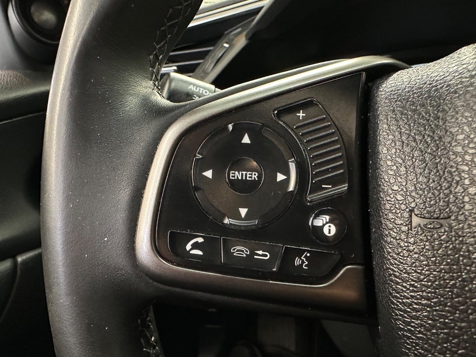 Honda Civic 1,5 VTEC Turbo Prestige CVT 5d