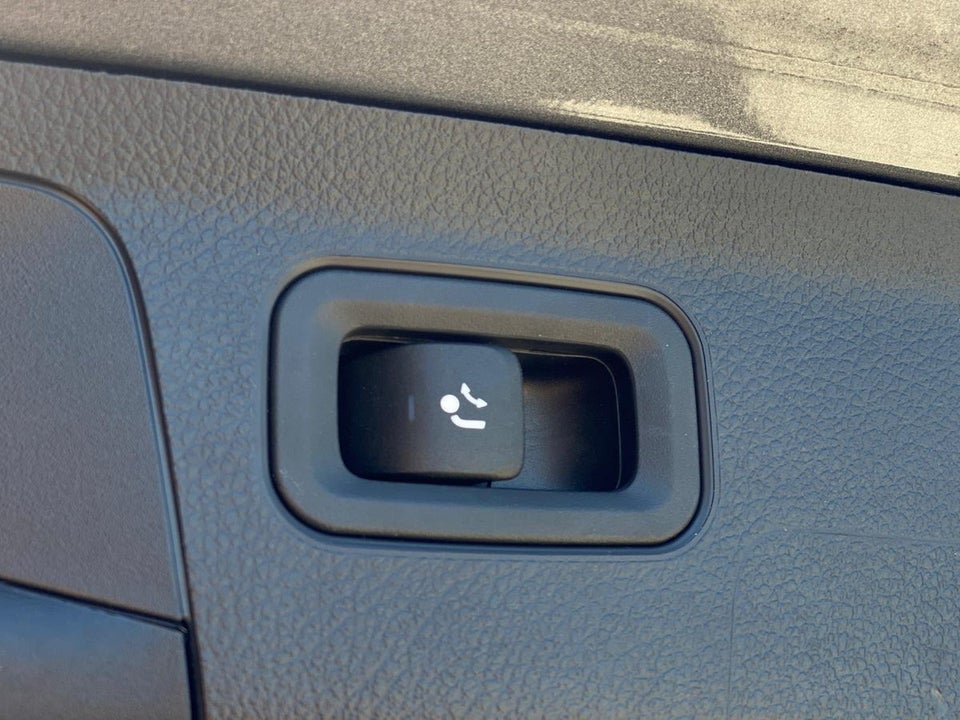 Mercedes A200 1,3 AMG Line aut. 5d