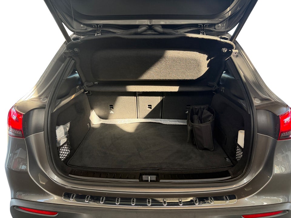 Mercedes EQA250 Progressive 5d