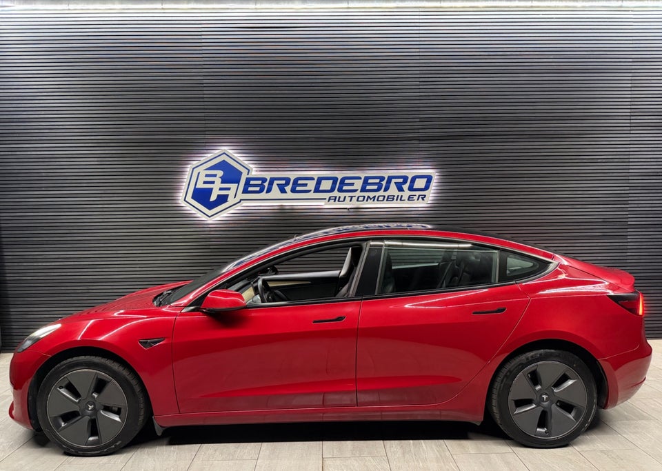 Tesla Model 3 Long Range AWD 4d